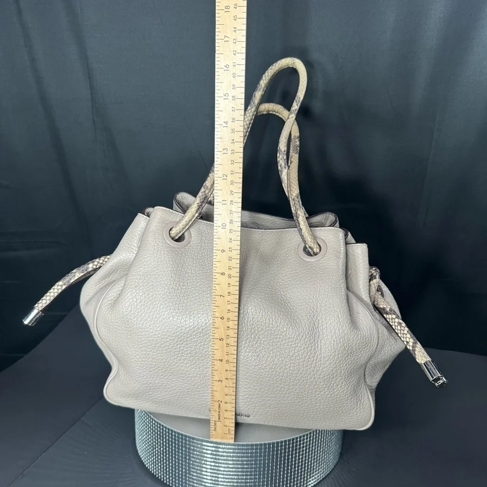 Michael Kors Gray Leather Tote Bag pre owned Exellent condition